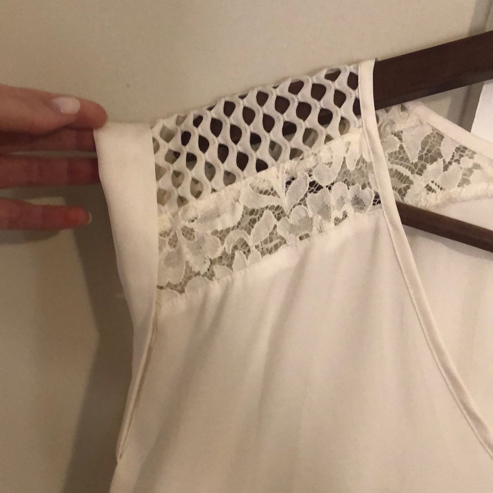 Express white blouse - Picture 3 of 6